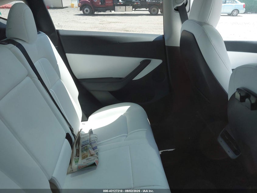 2021 Tesla Model Y Long Range Dual Motor All-Wheel Drive VIN: 5YJYGDEEXMF311629 Lot: 43127210