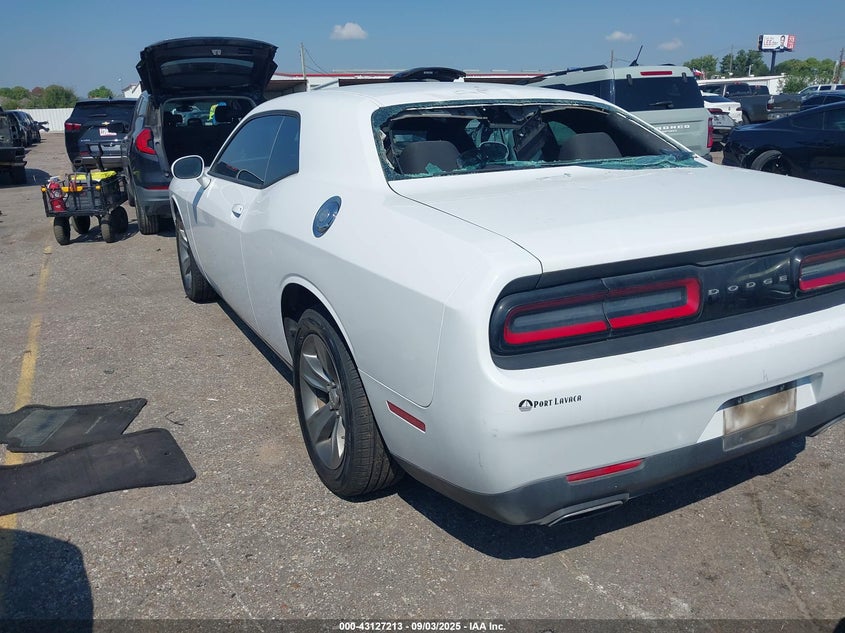 Vin: 2c3cdzag1hh637900, lot: 43621537, dodge challenger sxt 20173