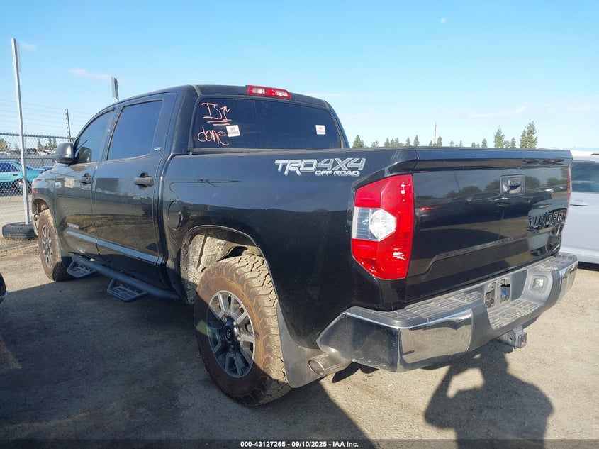 2018 TOYOTA TUNDRA SR5 5.7L V8 - 5TFDY5F19JX678732