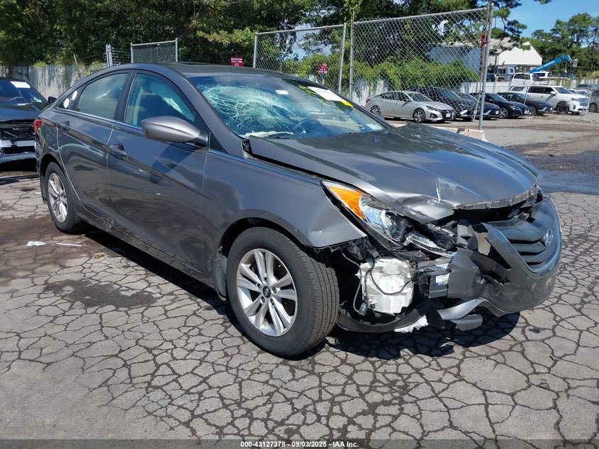 HYUNDAI SONATA GLS PZEV