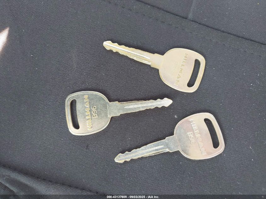 2000 Saturn Sl1 VIN: 1G8ZH528XYZ114671 Lot: 43127609