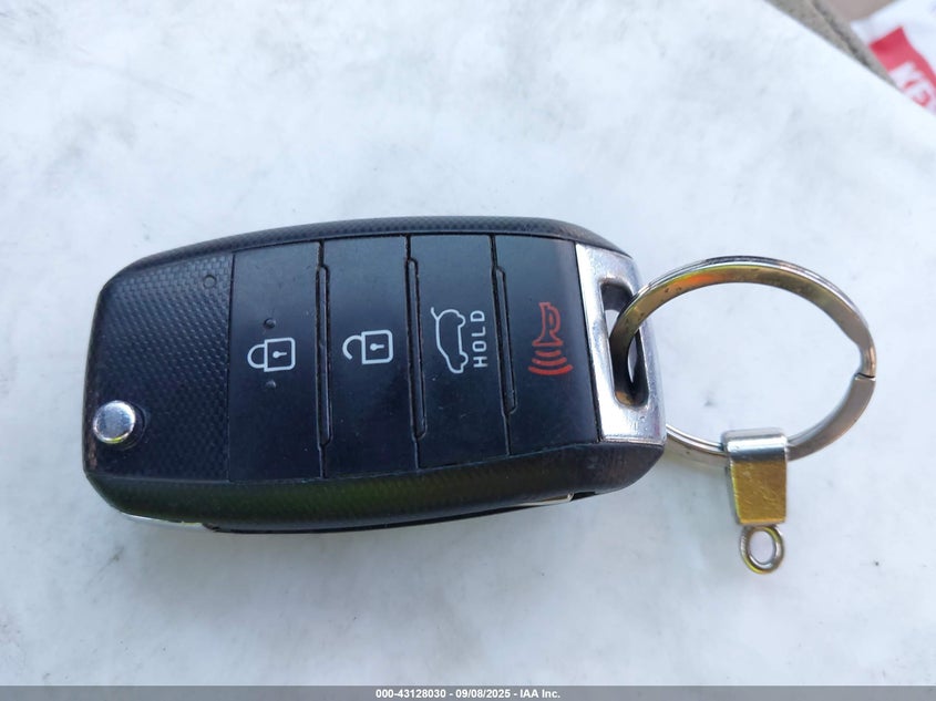 2019 Kia Sorento 2.4L L VIN: 5XYPG4A35KG579090 Lot: 43128030