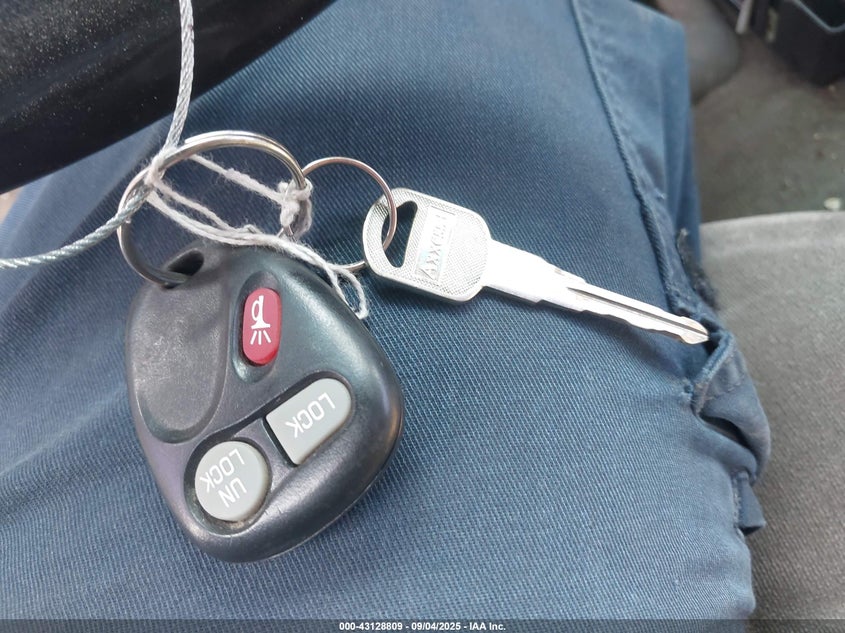 2000 Chevrolet Silverado 1500 Ls VIN: 2GCEK19T0Y1189297 Lot: 43128809