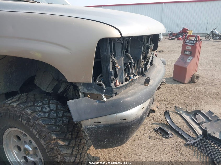 2000 Chevrolet Silverado 1500 Ls VIN: 2GCEK19T0Y1189297 Lot: 43128809