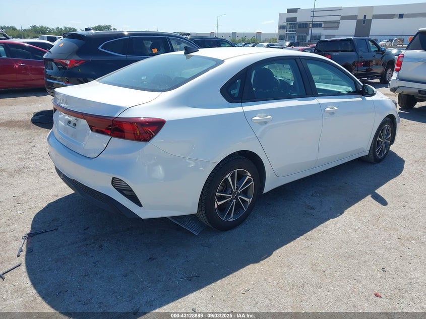 2023 KIA FORTE LXS - 3KPF24AD0PE584320