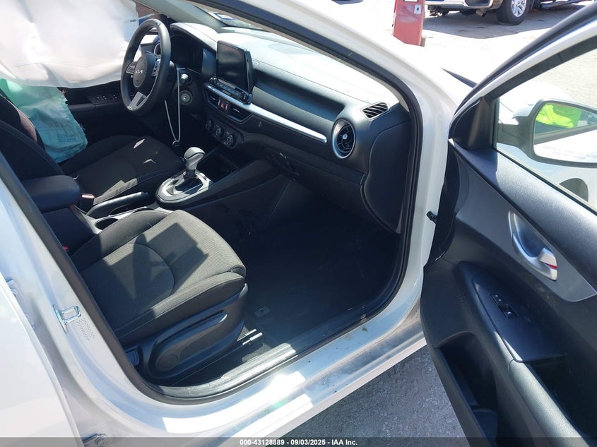 2023 KIA FORTE LXS - 3KPF24AD0PE584320