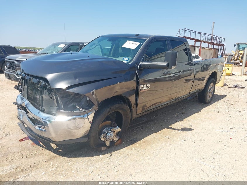 3C63R3GL0GG267379 2016 RAM 3500 photo no. 2