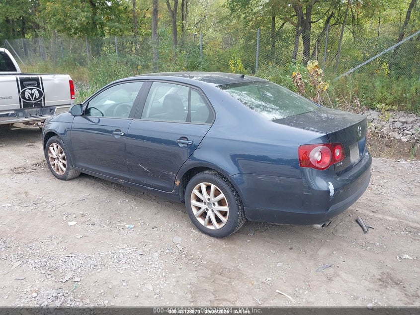 3VWAZ7AJ6AM122089 2010 VOLKSWAGEN JETTA photo no. 3