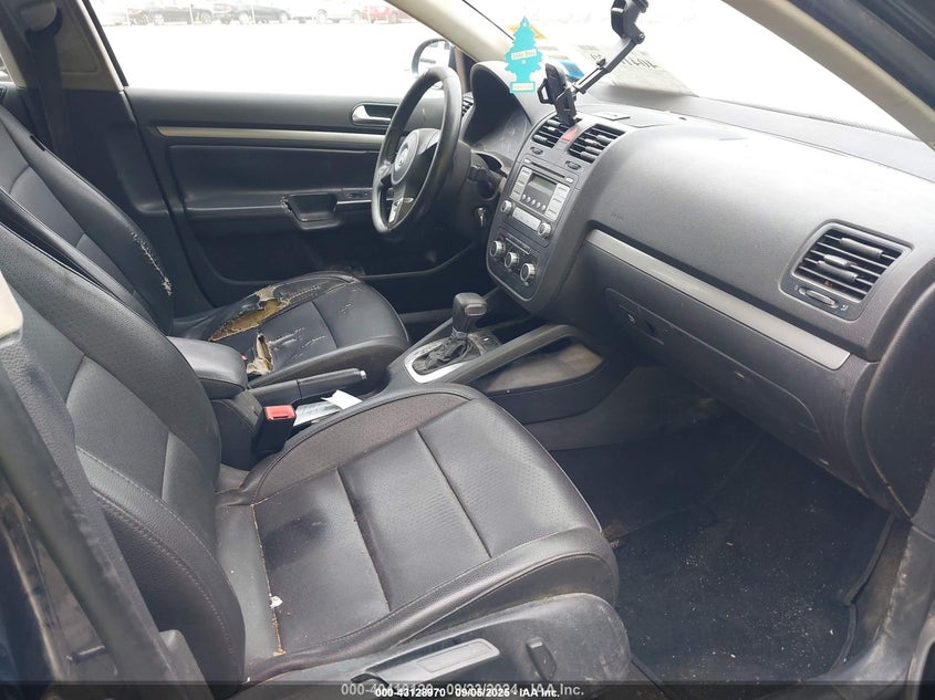 3VWAZ7AJ6AM122089 2010 VOLKSWAGEN JETTA photo no. 5