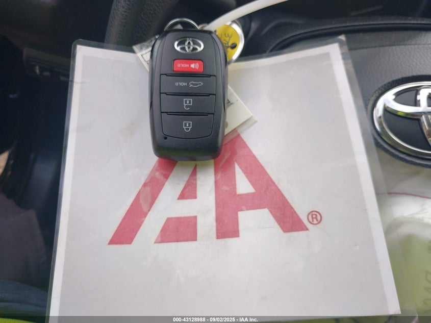 2024 TOYOTA COROLLA LE - 5YFB4MDE3RP165070