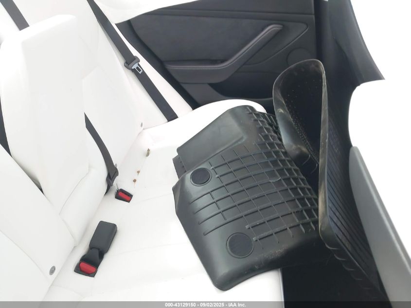 2022 Tesla Model 3 Long Range Dual Motor All-Wheel Drive VIN: 5YJ3E1EB6NF101373 Lot: 43129150