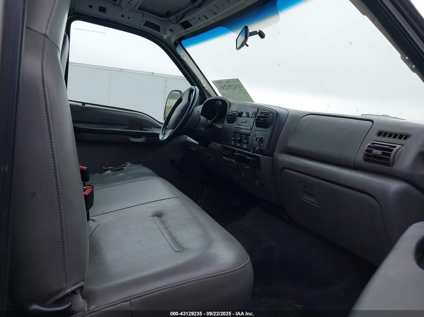 2006 Ford F-450 Chassis Xl/Xlt VIN: 1FDXF46P96EA32994 Lot: 43129235