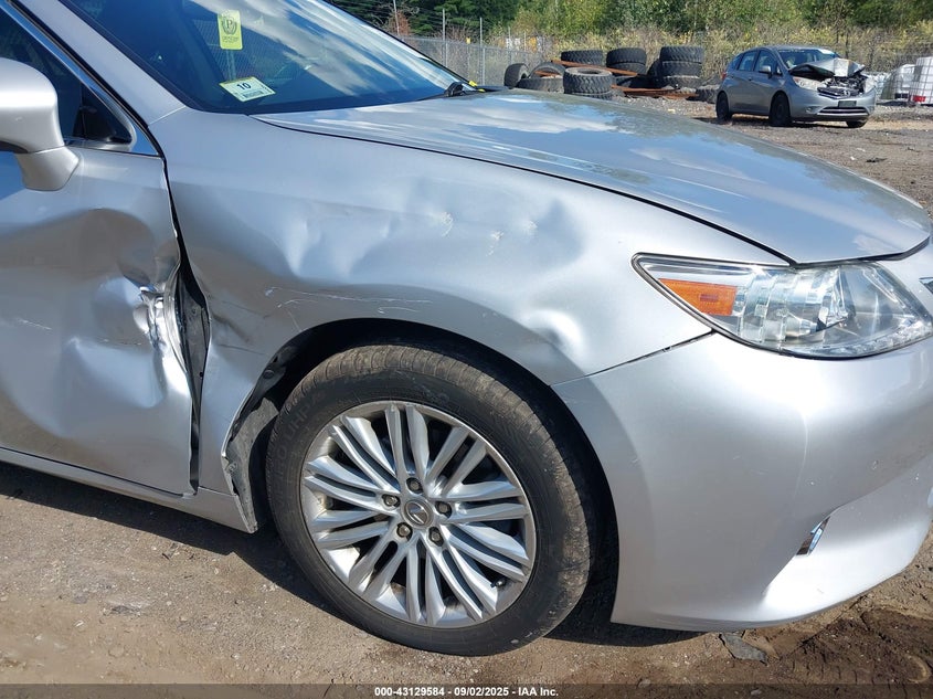 2013 LEXUS ES 350 - JTHBK1GGXD2068746
