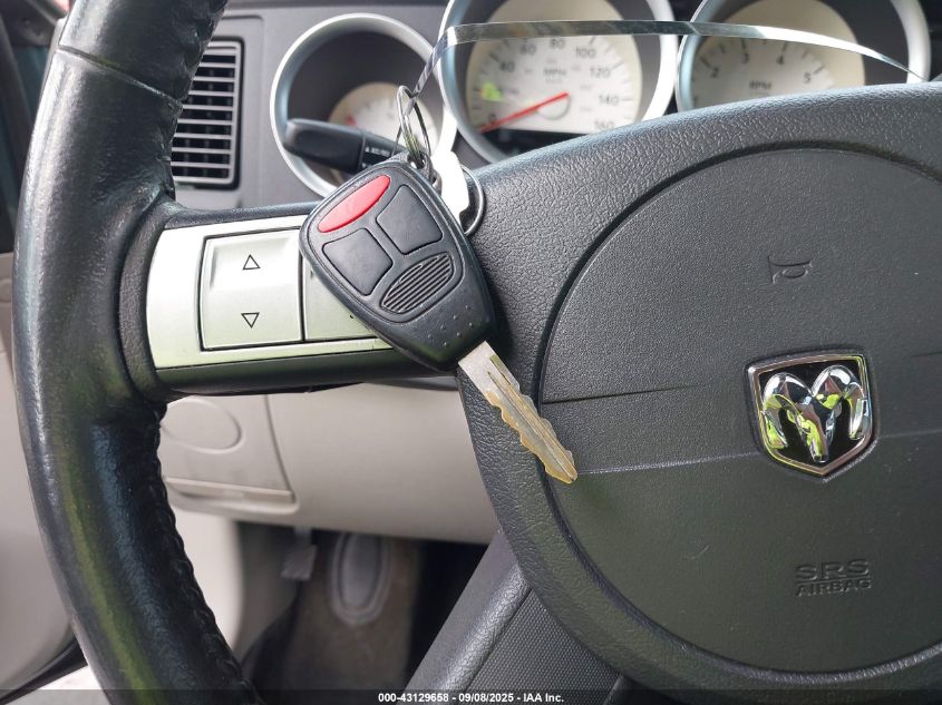 2005 Dodge Magnum Rt VIN: 2D8GV582X5H641759 Lot: 43129658