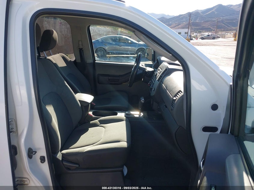 2010 NISSAN XTERRA auction photo 5