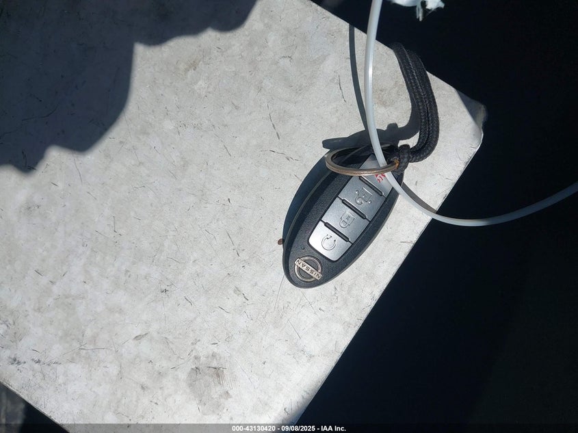 2022 NISSAN PATHFINDER SV 2WD - 5N1DR3BA8NC227565