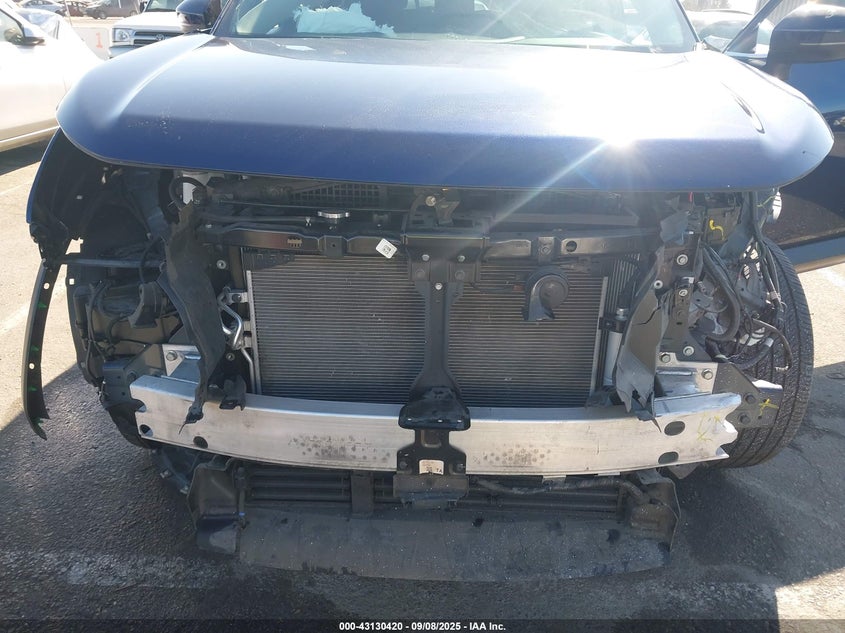 2022 NISSAN PATHFINDER SV 2WD - 5N1DR3BA8NC227565