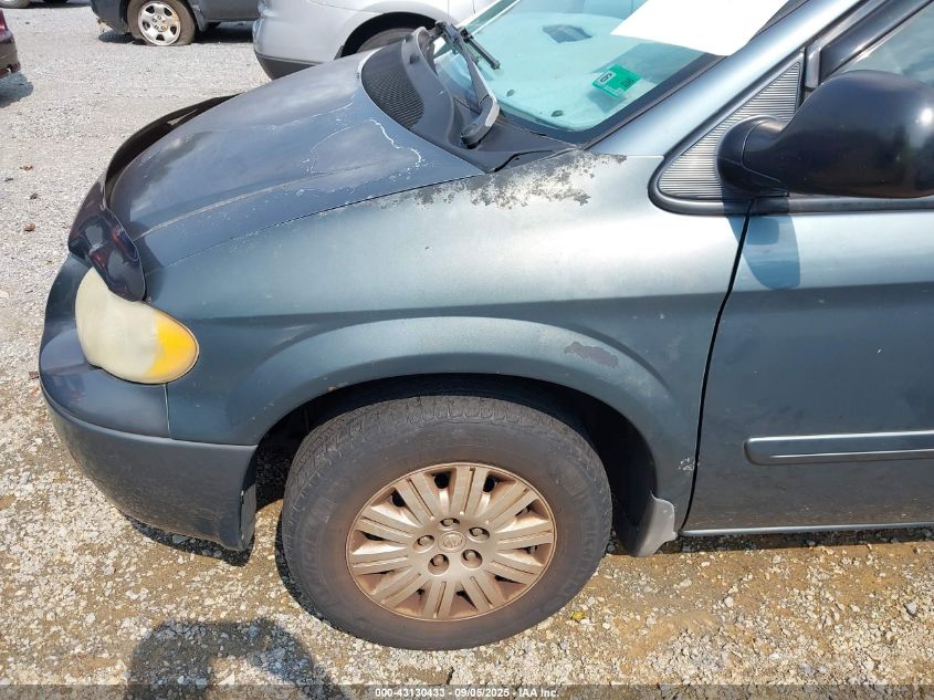 2005 Chrysler Town & Country Lx VIN: 2C4GP44R05R355192 Lot: 43130433