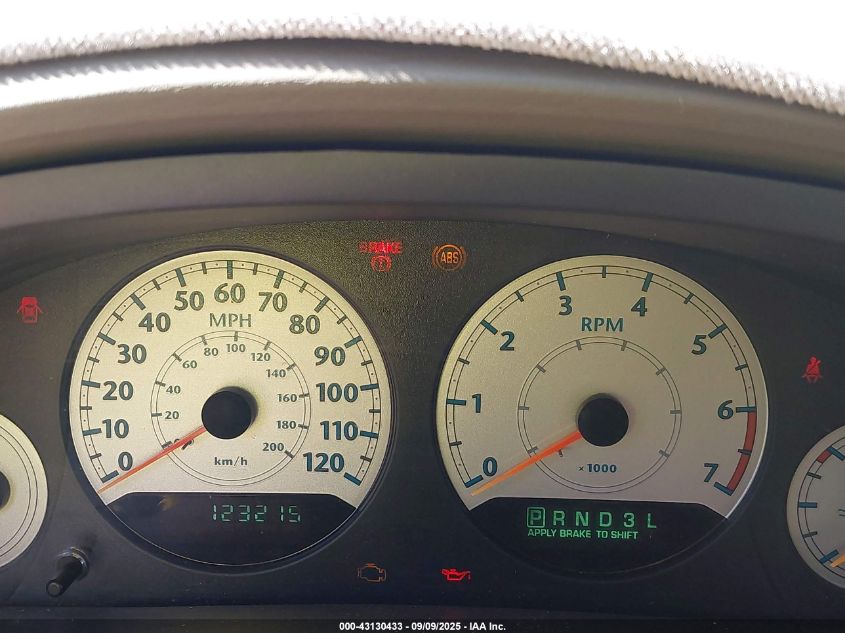 2005 Chrysler Town & Country Lx VIN: 2C4GP44R05R355192 Lot: 43130433