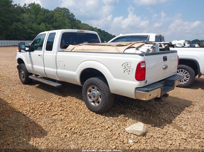 2014 Ford F-350 Lariat white truck gasoline 1FT8X3B65EEB49290 photo #4