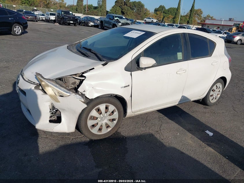 2013 TOYOTA PRIUS C - JTDKDTB32D1541606