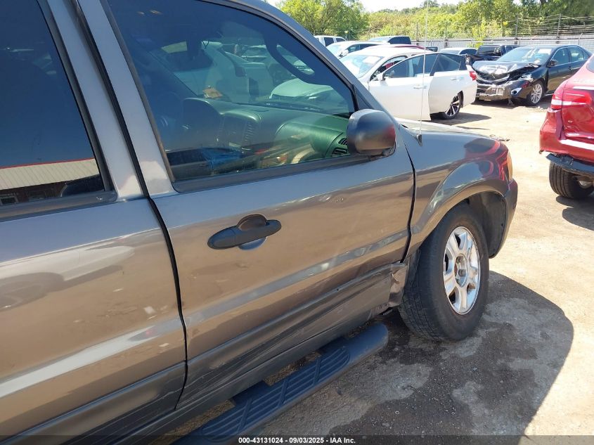 2003 Ford Escape Xlt VIN: 1FMYU03163KE11032 Lot: 43131024