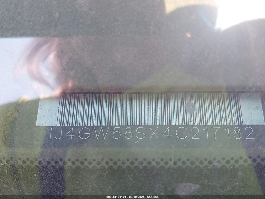 2004 Jeep Grand Cherokee Limited VIN: 1J4GW58SX4C217182 Lot: 43131101