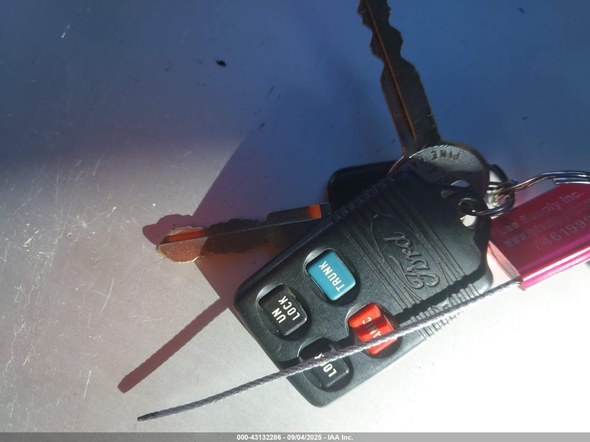 1995 Ford Thunderbird Lx VIN: 1FALP62W8SH204262 Lot: 43132286