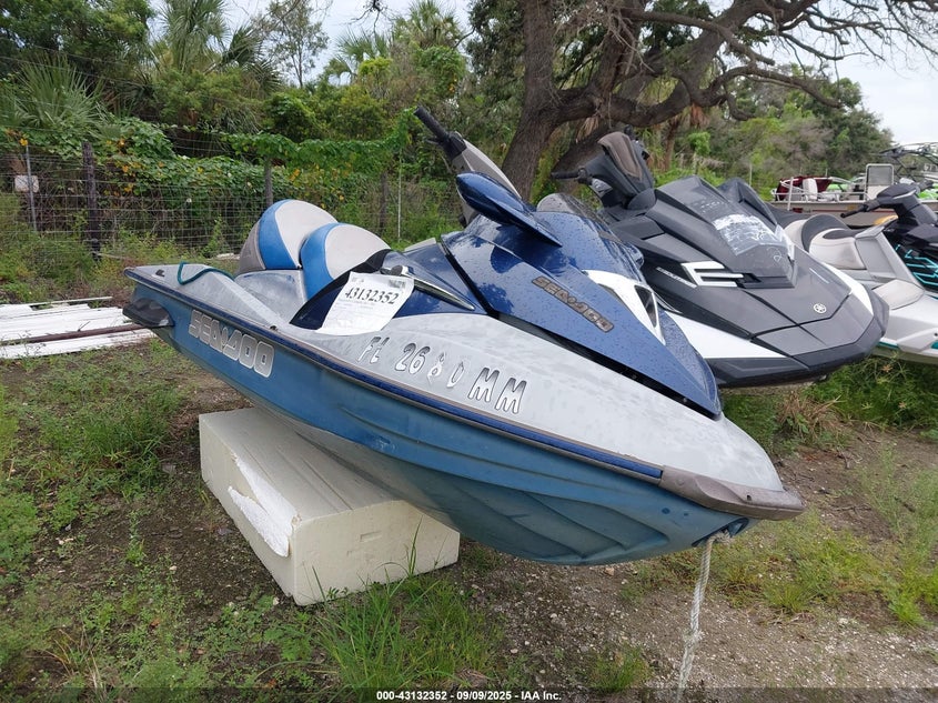 2004 Seadoo Seadoo Gtx null null null ZZN19395A404 photo #1