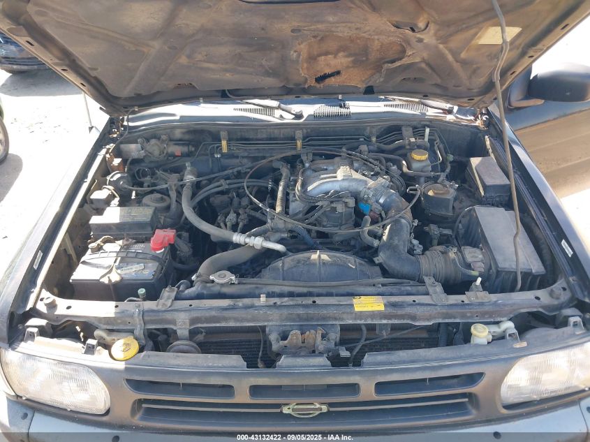 1999 Nissan Pathfinder Le/Se/Xe VIN: JN8AR05Y4XW322693 Lot: 43132422