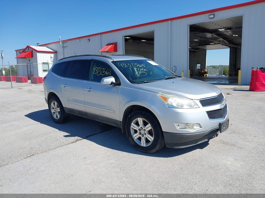 CHEVROLET TRAVERSE LT