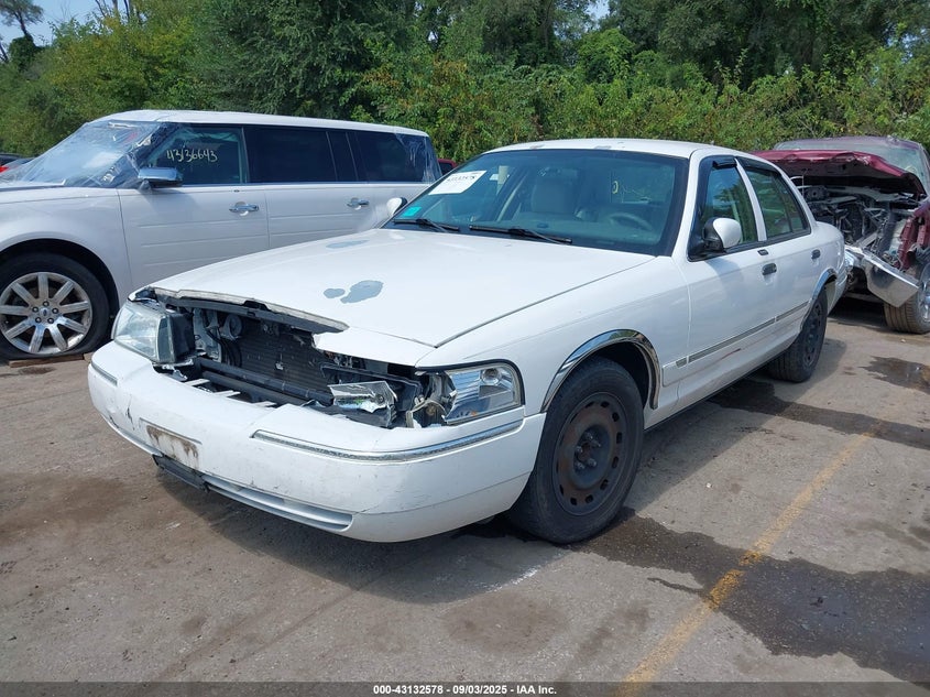 2MEFM74W95X626840 2005 MERCURY GRAND MARQUIS photo no. 2