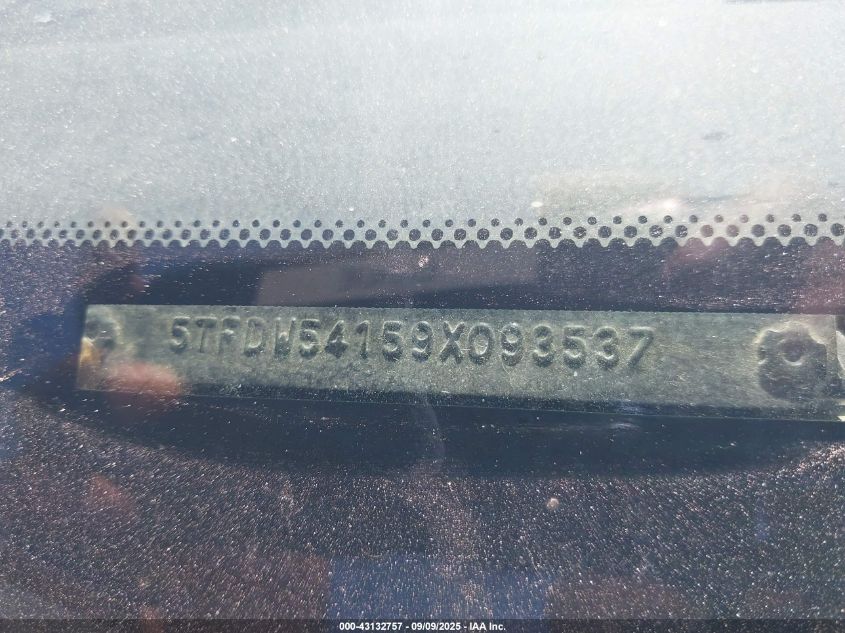 2009 Toyota Tundra Sr5 5.7L V8 VIN: 5TFDW54159X093537 Lot: 43132757