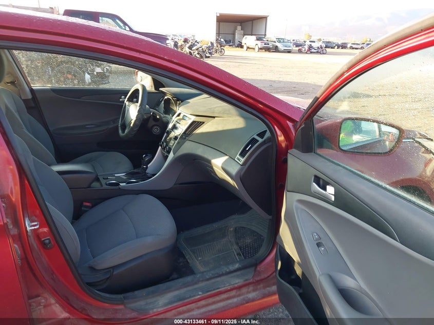 2014 HYUNDAI SONATA GLS - 5NPEB4AC5EH816471