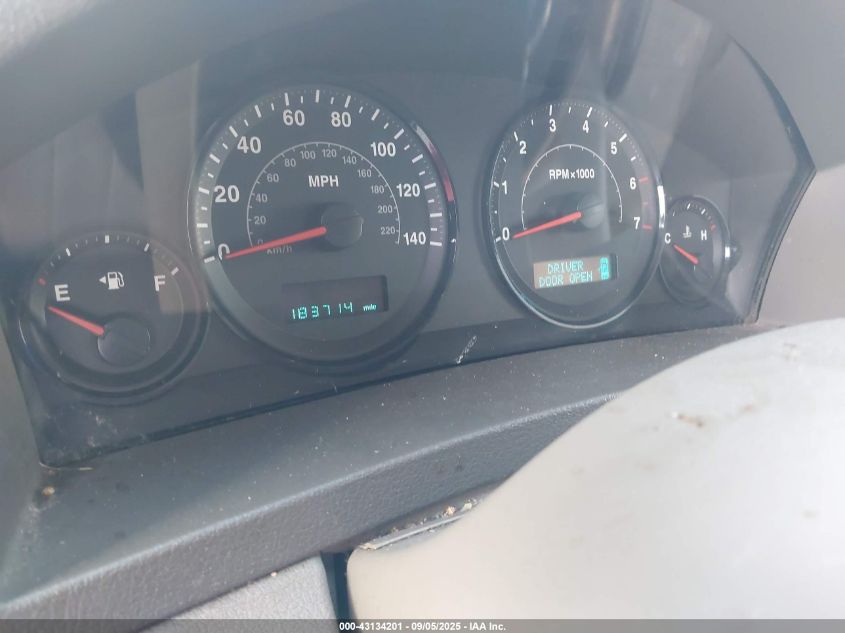 2005 Jeep Grand Cherokee Laredo VIN: 1J4GR48K35C710592 Lot: 43134201