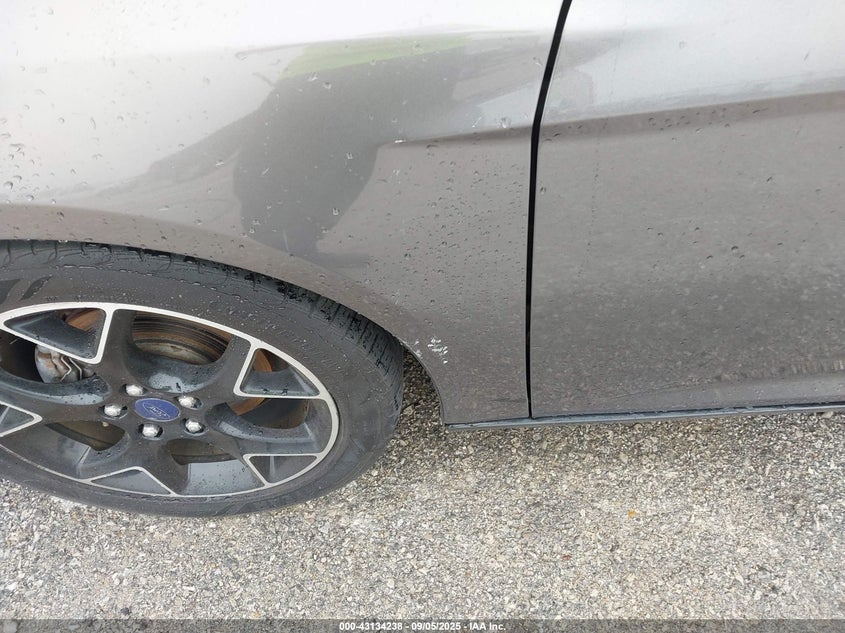 2013 FORD FOCUS SE - 1FADP3F27DL240437