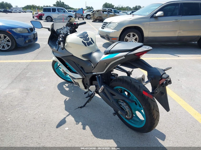 VIN MH3RH18Y3RK016163 2024 YAMAHA YZFR3 A