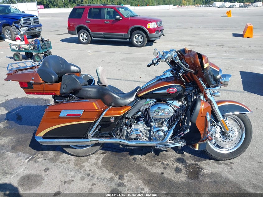 2008 HARLEY-DAVIDSON FLHTCUSE3 105TH ANNIVERSARY EDITION 1HD1PR8428Y952747