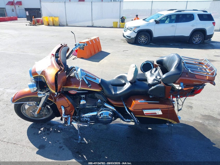 2008 HARLEY-DAVIDSON FLHTCUSE3 105TH ANNIVERSARY EDITION 1HD1PR8428Y952747