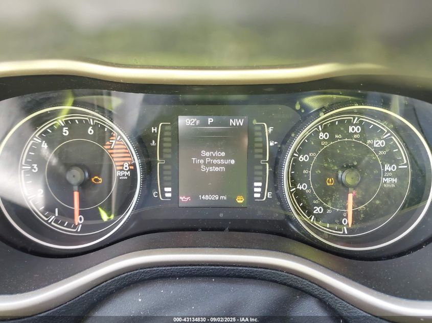 2018 Jeep Cherokee Latitude 4X4 VIN: 1C4PJMCX9JD575414 Lot: 43134830