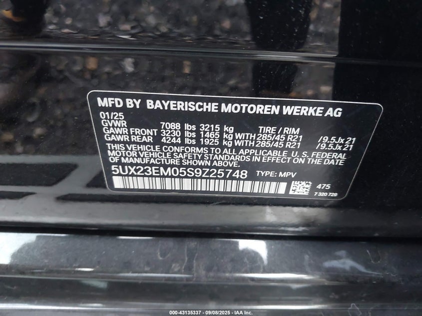 VIN 5UX23EM05S9Z25748 2025 BMW X7 XDRIVE40I