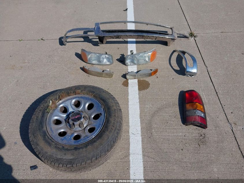 2005 GMC Sierra 1500 Sle VIN: 2GTEC13T951158082 Lot: 43135415