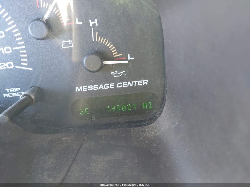 2003 Ford Expedition Eddie Bauer VIN: 1FMFU17L13LB12566 Lot: 43135758