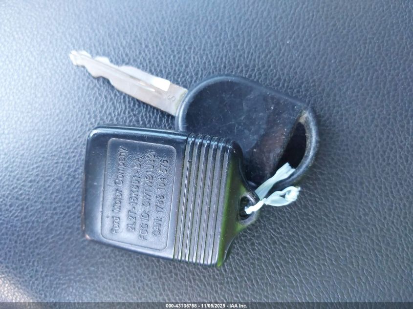 2003 Ford Expedition Eddie Bauer VIN: 1FMFU17L13LB12566 Lot: 43135758