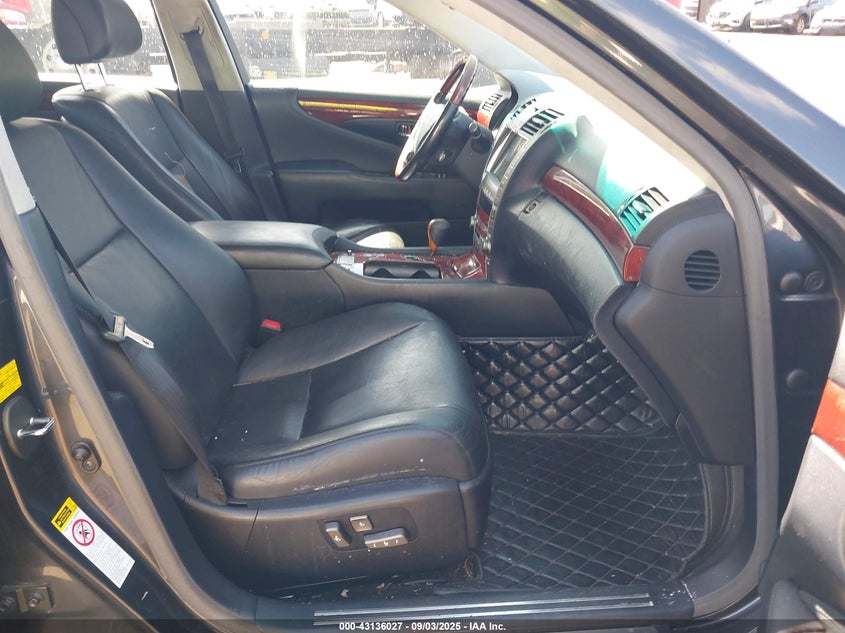 JTHGL46F875006956 2007 LEXUS LS photo no. 5
