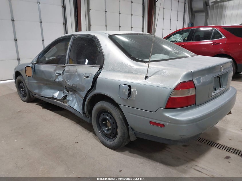 1995 Honda Accord Lx/Ex blue sedan gasoline 1HGCD5637SA100093 photo #4