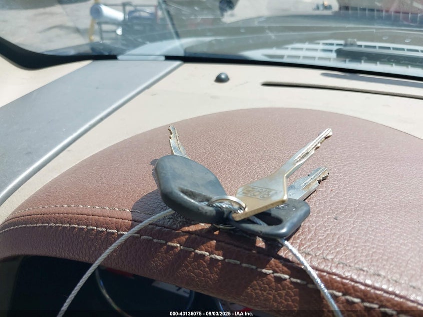 2005 Ford F-150 Lariat/Xlt VIN: 1FTPW12595KE90901 Lot: 43136075