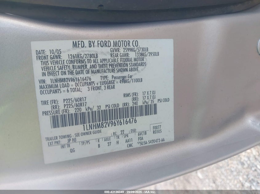 2006 Lincoln Town Car Signature Limited VIN: 1LNHM82V96Y616476 Lot: 43136349