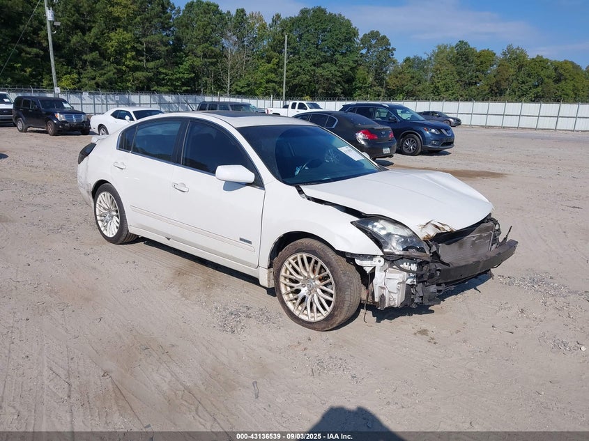 2009 Nissan Altima Hybrid white sedan hybrid 1N4CL21E59C181687 photo #1
