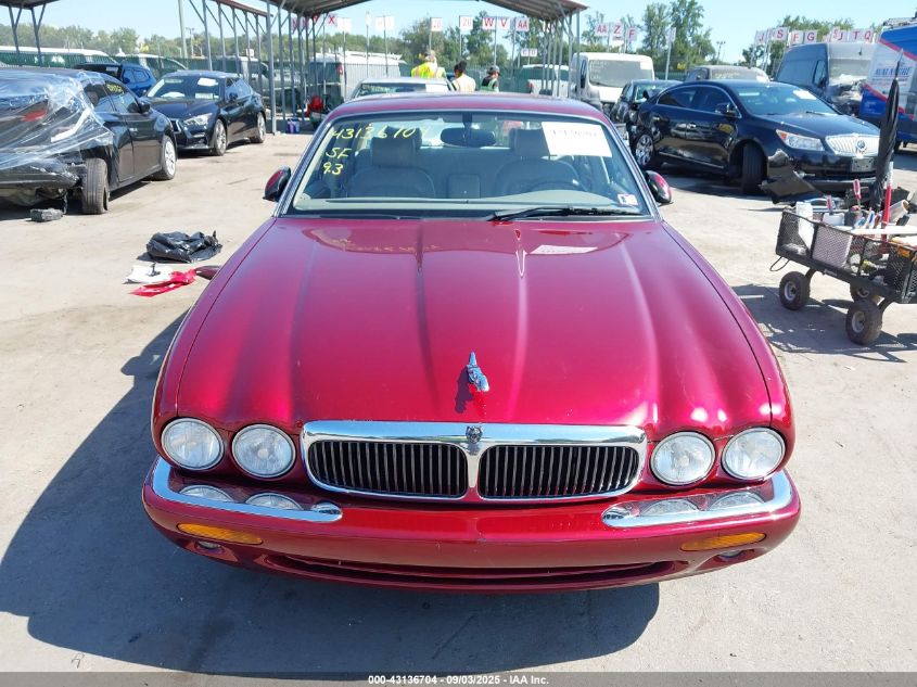 1998 Jaguar Xj8 VIN: SAJHX124XWC812886 Lot: 43136704